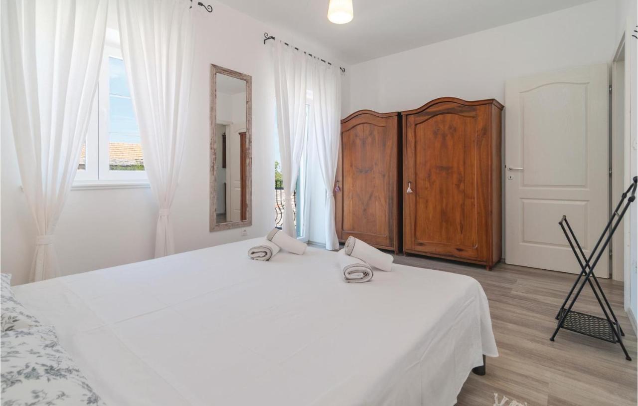 Stunning Home In Primosten With Kitchen 외부 사진